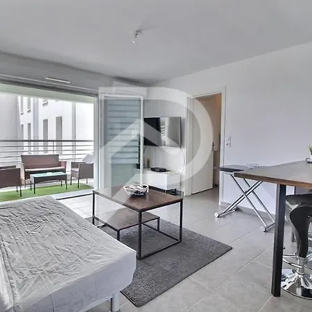 Appartement Apparemment T2 En Résidence Calme Fermée *